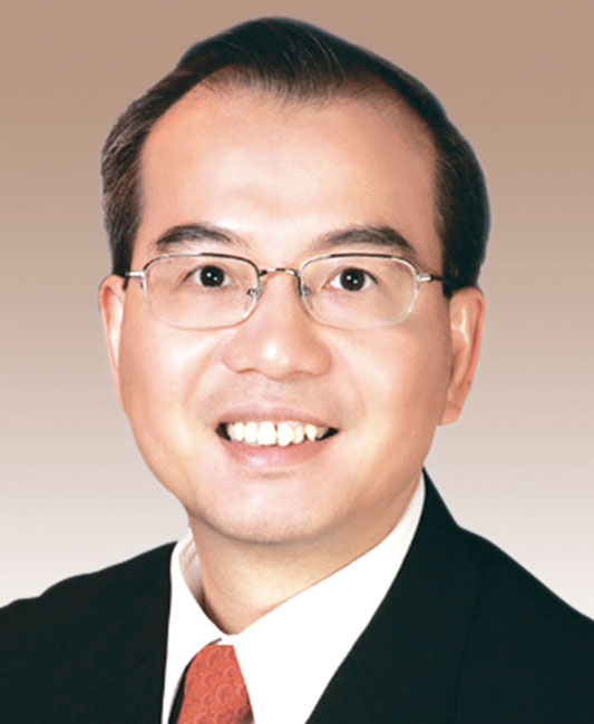 麦业成先生,B B S,J P